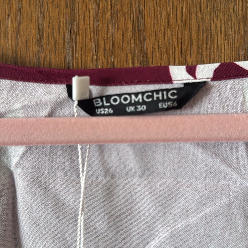 Flower Pattern Burgundy BloomChic Top - Picture 3 of 3
